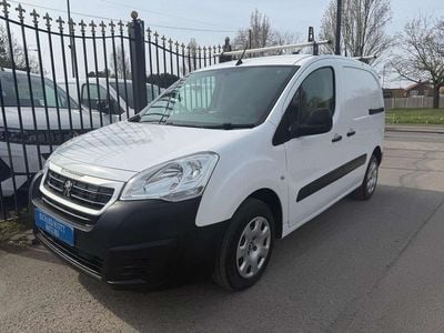 Used Peugeot Partner 2017 White