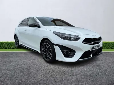 Used Kia Ceed GT-Line 158 HP (116 kW) 2022 White Hatchback