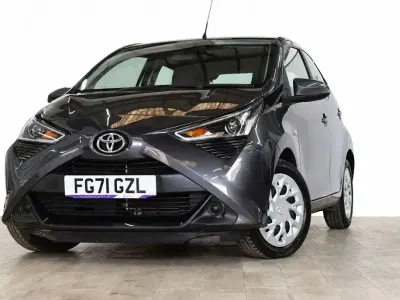 Used Toyota Aygo X-play 71 HP (52 kW) 2021 Grey Hatchback