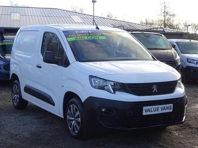 White Used 2020 Peugeot Partner MPV | £6,385 (Fair price)