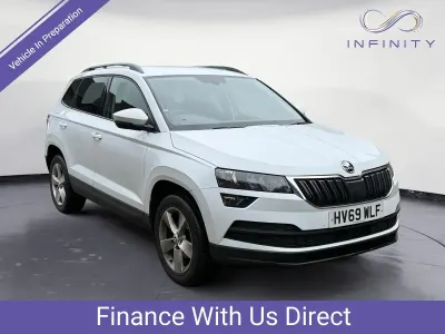Used Skoda Karoq SE 116 HP (85 kW) 2019 White SUV