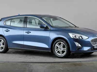 Używany Ford Focus Zetec 100 KM (73 kW) 2018 Niebieski Hatchback