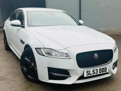 Second-hand Jaguar XF R-Sport 180 CP (132 kW) 2018 Alb Berlinǎ