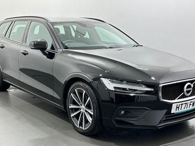 Black Used 2021 Volvo V60 Momentum Estate | £17,815 (Fair price)