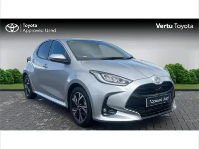 Used Toyota Yaris Design 116 HP (85 kW) 2024 Silver Hatchback