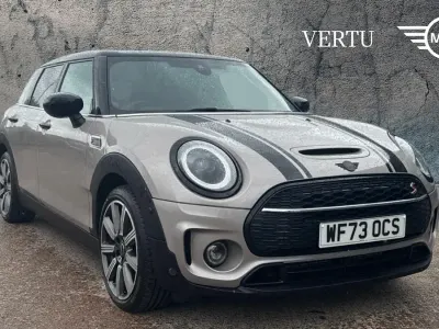Usado Mini Cooper S Exclusive 178 HP (130 kW) 2023 Citadino