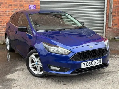 Used Ford Focus Titanium 120 HP (88 kW) 2015 Blue Hatchback