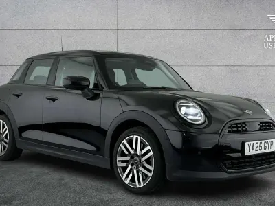 Used Mini Cooper S Hatch 201 HP (147 kW) 2025 Black Hatchback