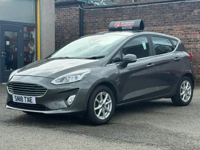Used Ford Fiesta Zetec 100 HP (73 kW) 2018 Grey Hatchback