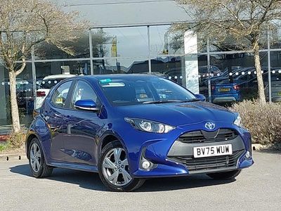 Used Toyota Yaris Hybrid 116 HP (85 kW) 2025 Blue Hatchback