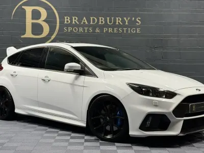 Used Ford Focus RS 350 HP (257 kW) 2017 White Hatchback