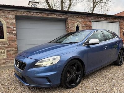 Used Volvo V40 R-Design 152 HP (111 kW) 2016 Blue Hatchback