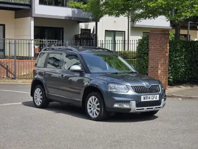 Usado Skoda Yeti SE 105 HP (77 kW) 2014 Cinzento SUV