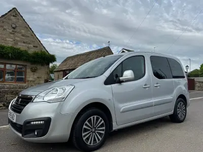 Used Peugeot TePee Active 75 HP (55 kW) 2019 Estate