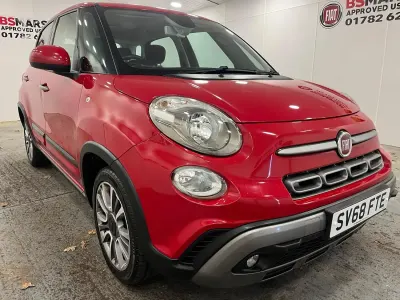 Used Fiat 500L Cross 95 HP (69 kW) 2018 Red MPV