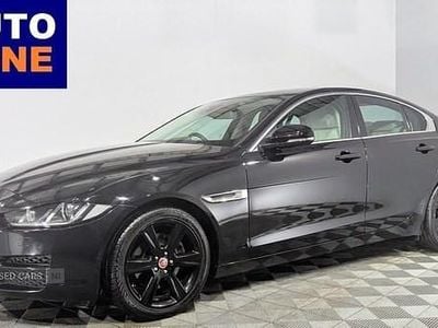 Używany Jaguar XE Portfolio 180 KM (132 kW) 2017 Czarny Sedan/Limuzyna