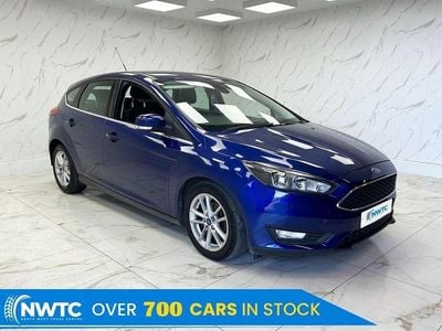 Used Ford Focus Zetec 115 HP (84 kW) 2015 Blue Hatchback