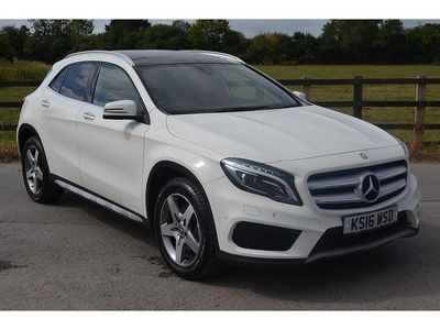 Mercedes GLA220