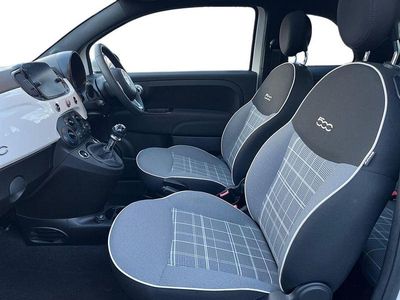 Used Fiat 500 Lounge 70 HP (51 kW) 2020 White Hatchback