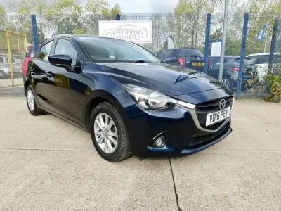 Used Mazda 2 105 HP (77 kW) 2016 Blue Hatchback