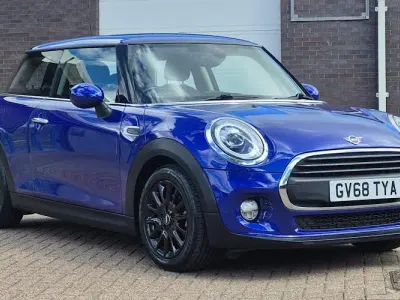 Used Mini ONE Hatch 102 HP (75 kW) 2018 Hatchback