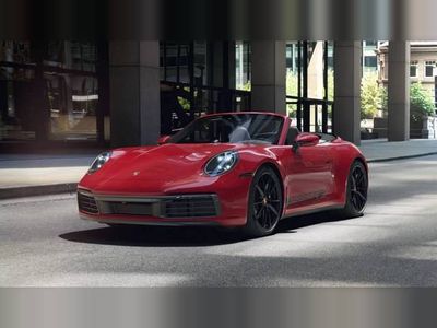 Porsche 911 Carrera 4 Cabriolet