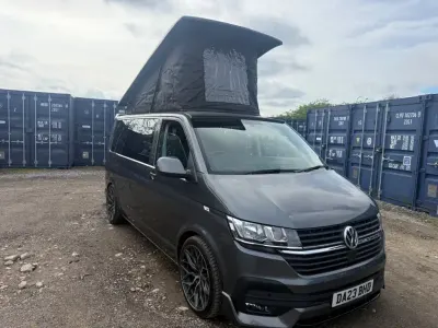Usado VW Transporter Highline 2023 Cinzento Van