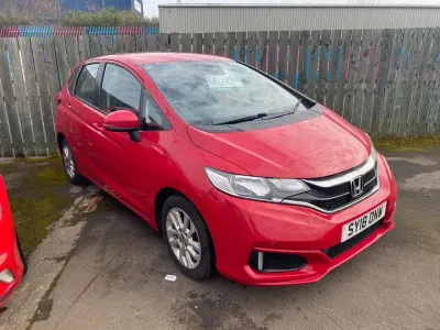 Used Honda Jazz SE 102 HP (75 kW) 2018 Red Hatchback