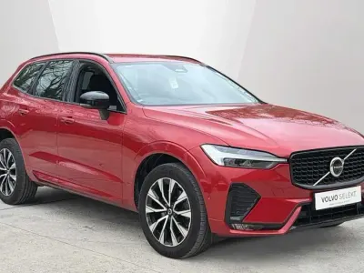 Second-hand Volvo XC60 Plus 194 CP (142 kW) 2023 Roșu SUV