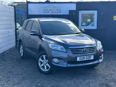 Usado Toyota RAV4 150 HP (110 kW) 2011 Cinzento SUV