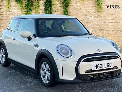 Pepper white Used 2021 Mini ONE Comfort Hatchback | £15,334 (Fair price)