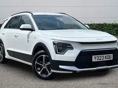 Used Kia Niro 141 HP (103 kW) 2023 White SUV