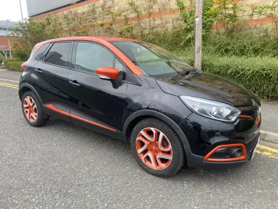 Used Renault Captur Dynamique 90 HP (66 kW) 2014 Black/orange SUV