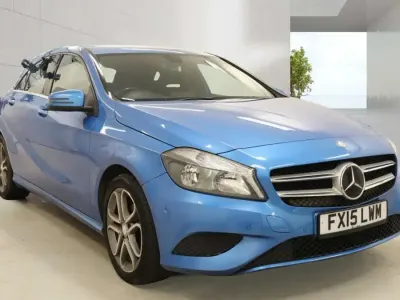 Used Mercedes A180 109 HP (80 kW) 2015 Blue Hatchback