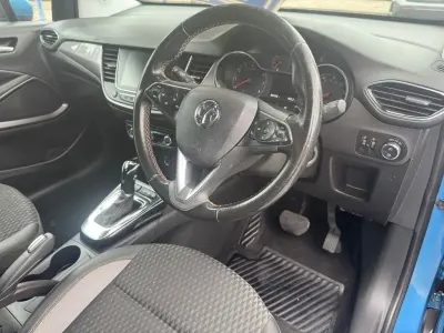 Used Vauxhall Crossland X S 110 HP (80 kW) 2019 Blue SUV