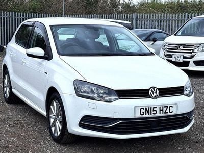 Used VW Polo SE 105 HP (77 kW) 2015 White Hatchback