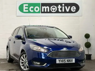 Used Ford Focus Titanium 125 HP (91 kW) 2015 Blue Hatchback