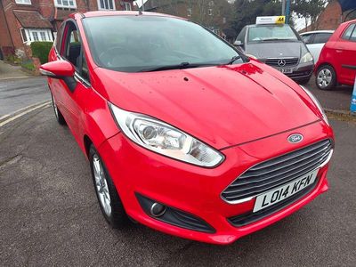 Used Ford Fiesta Zetec 82 HP (60 kW) 2014 Red Hatchback