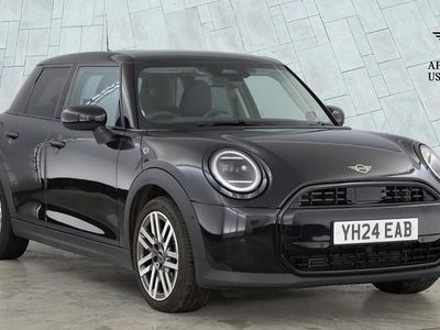 Used Mini Cooper Hatch 154 HP (113 kW) 2024 Black Hatchback