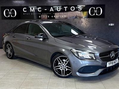 Usado Mercedes CLA180 AMG line 122 HP (89 kW) 2018 Cinzento Sedan