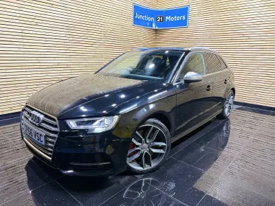 Usado Audi S3 Sportback Business 310 CV (228 kW) 2017 Negro Utilitario