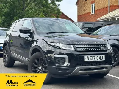 Used Land Rover Range Rover evoque SE 2017 Black Estate