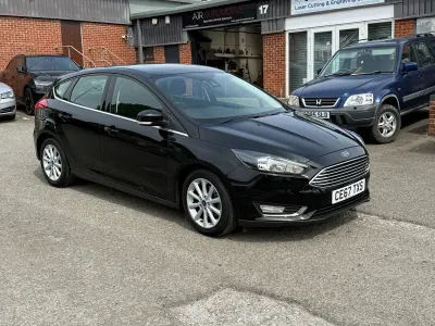 Used Ford Focus Titanium 125 HP (91 kW) 2017 Black Hatchback