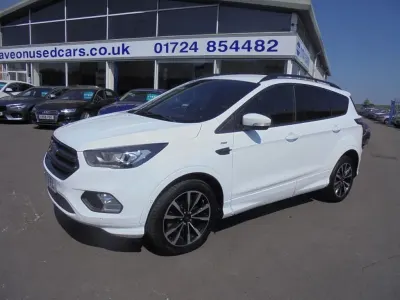 Used Ford Kuga ST-Line 150 HP (110 kW) 2017 White SUV