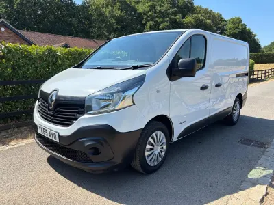 Used Renault Trafic Business 2016 White MPV