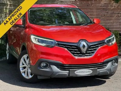 Usado Renault Kadjar Dynamique 110 HP (80 kW) 2017 Vermelho SUV