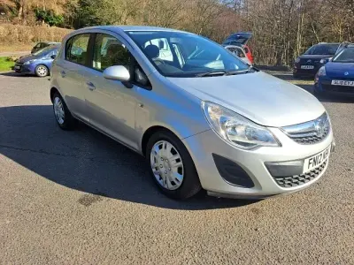 Second-hand Vauxhall Corsa 2012 Argintiu Hatchback