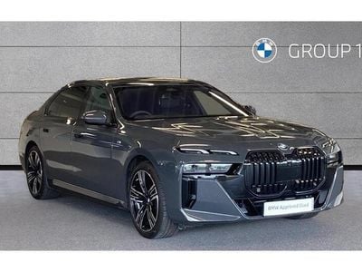 BMW i7