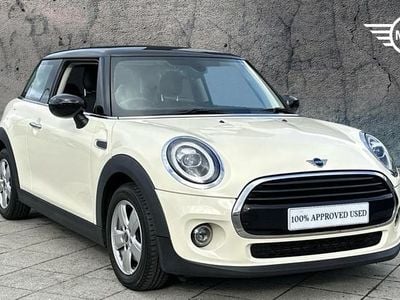 Used Mini Cooper Classic 136 HP (100 kW) 2021 White Hatchback