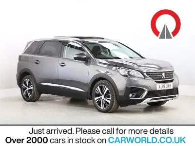 Usado Peugeot 5008 Allure 130 HP (95 kW) 2019 Cinzento SUV